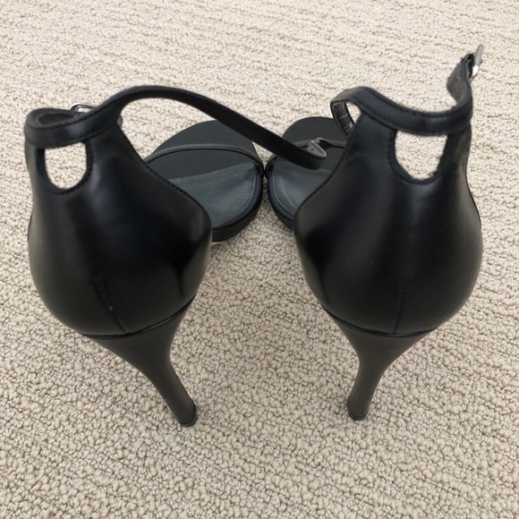 STUART WEITZMAN Nudistsong Ankle-Wrap Sandals - Picture 6 of 8